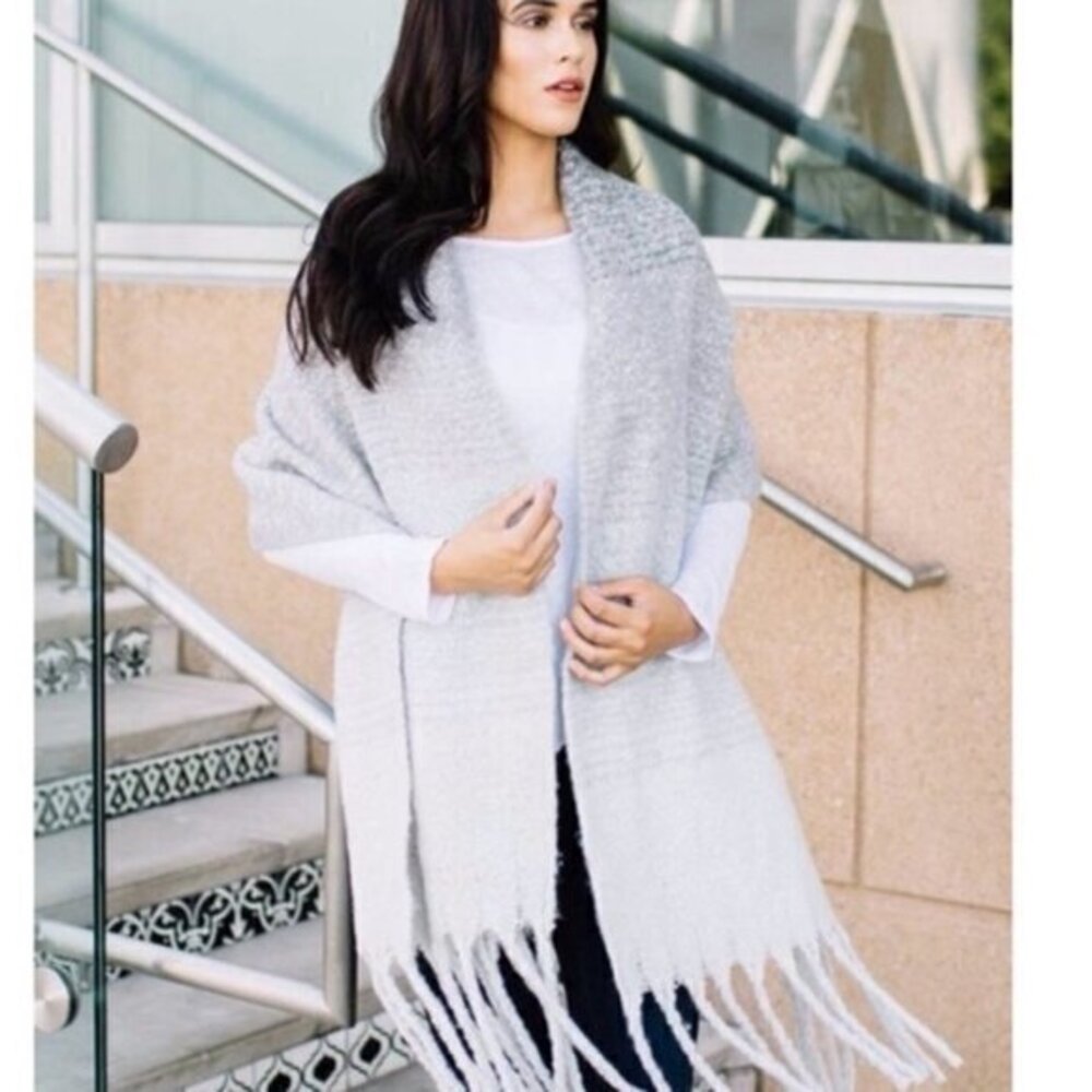 Oversized Boho Fringe Blanket Scarf